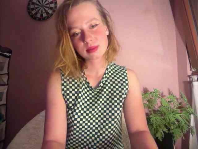 BettyLovely webcam