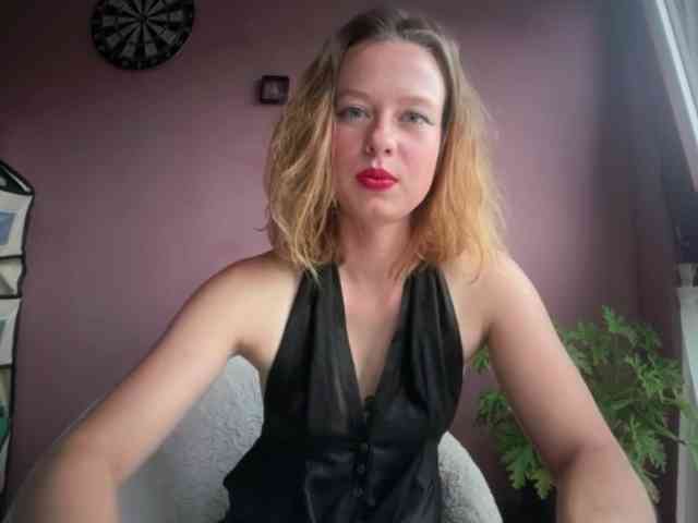 BettyLovely webcam