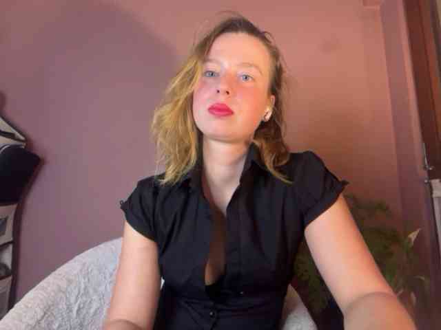 BettyLovely webcam