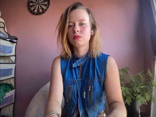BettyLovely webcam