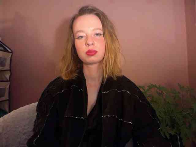 BettyLovely webcam