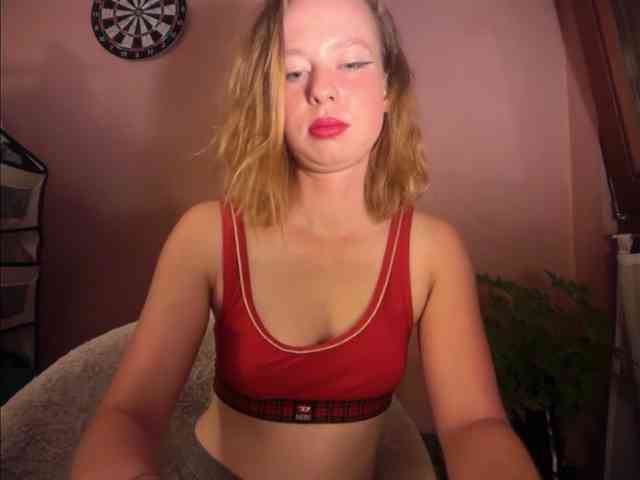 BettyLovely webcam