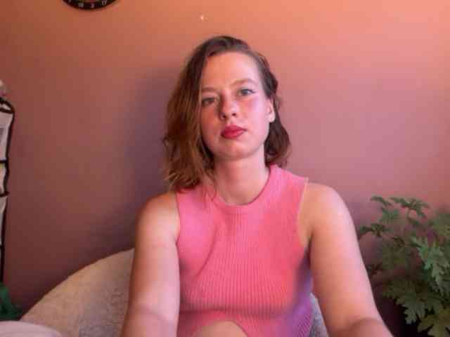 BettyLovely Live Webcam on BongaCams