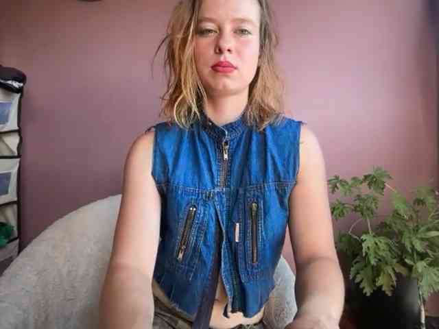 BettyLovely webcam