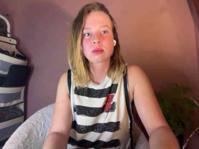 BettyLovely webcam
