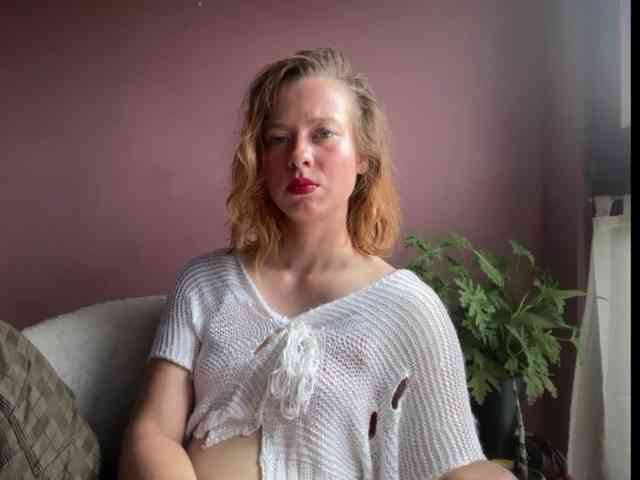 BettyLovely webcam