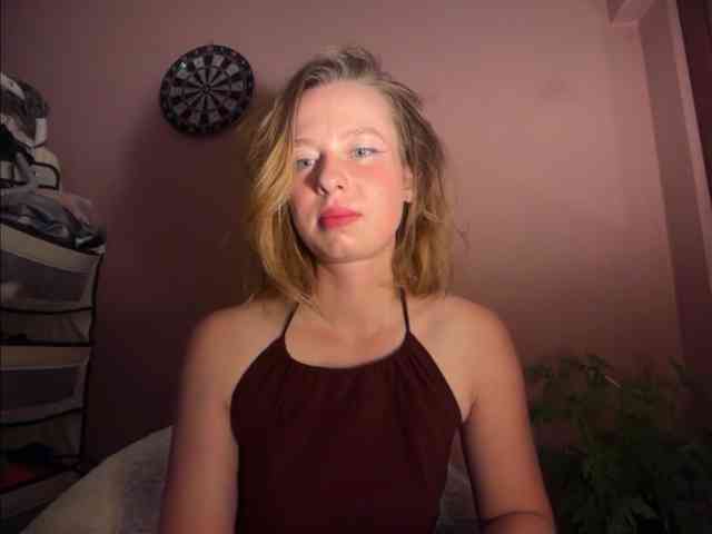BettyLovely webcam
