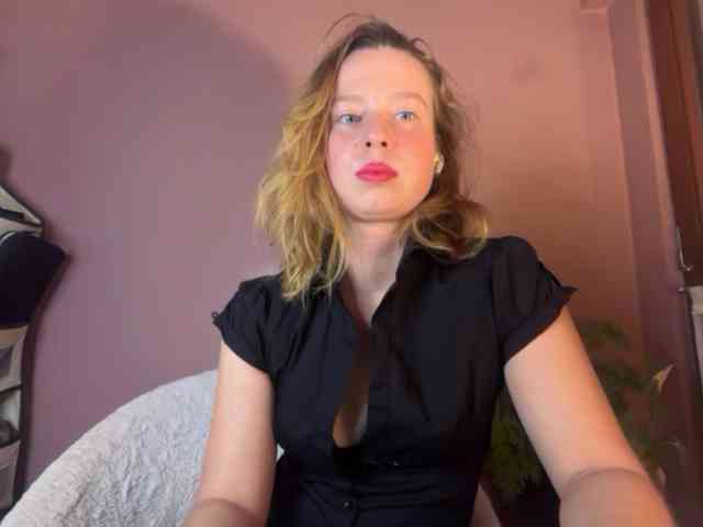 BettyLovely webcam