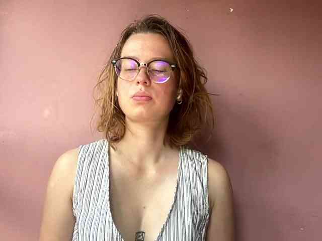 BettyLovely webcam