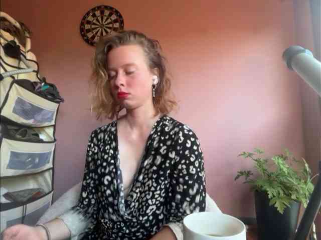 BettyLovely BettyLovely