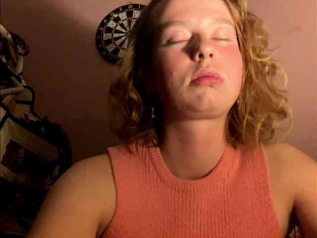 BettyLovely webcam