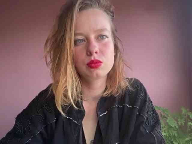 BettyLovely webcam