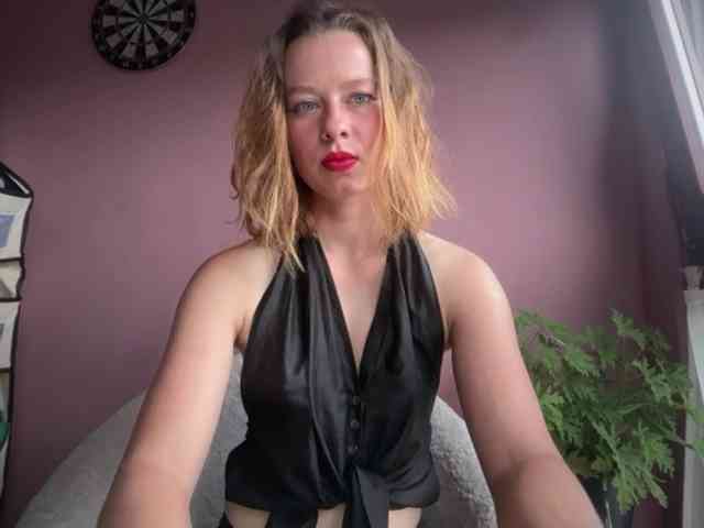 BettyLovely webcam