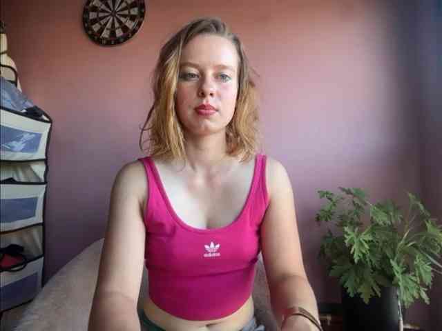 BettyLovely webcam