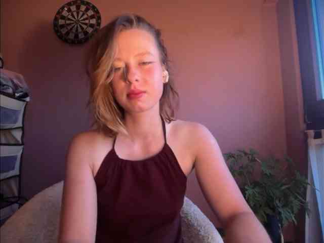 BettyLovely webcam