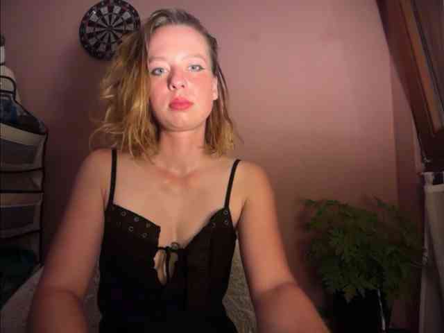 BettyLovely webcam