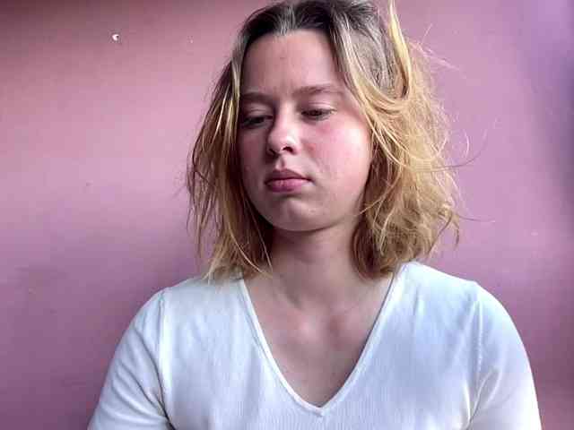 BettyLovely webcam