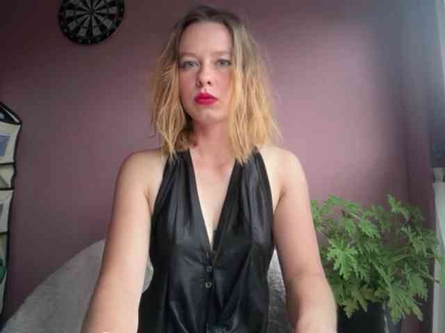 BettyLovely webcam