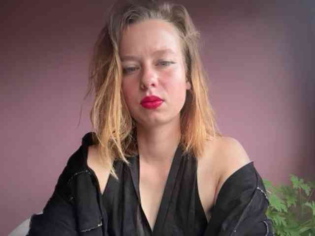 BettyLovely webcam