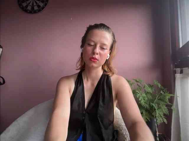 BettyLovely webcam