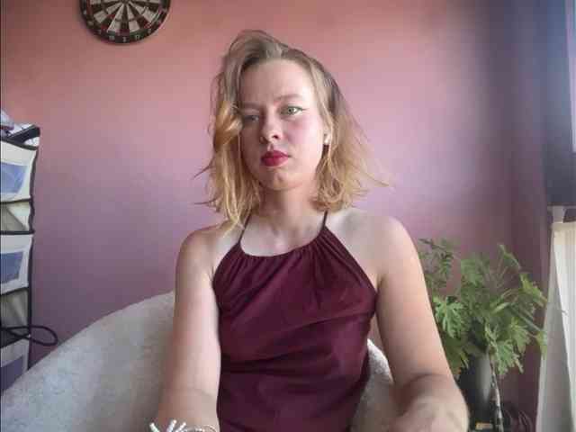 BettyLovely webcam
