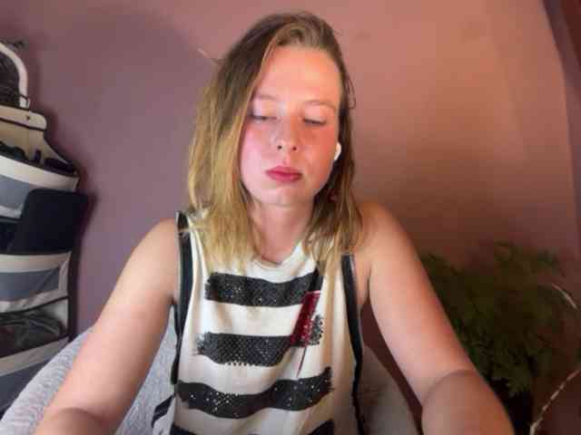 BettyLovely webcam