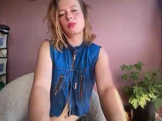 BettyLovely BettyLovely