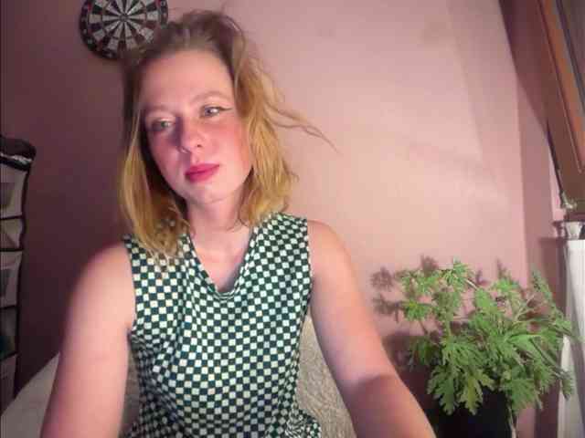 BettyLovely webcam