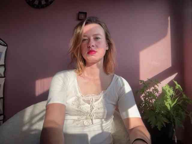 BettyLovely webcam