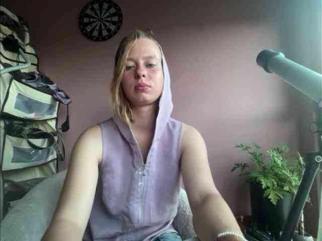 BettyLovely webcam