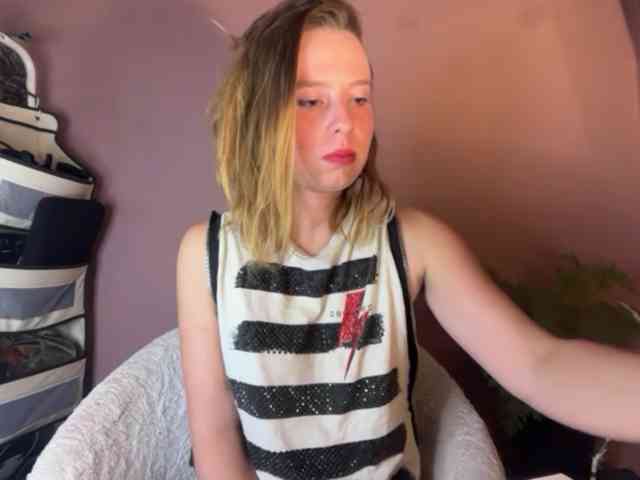 BettyLovely webcam