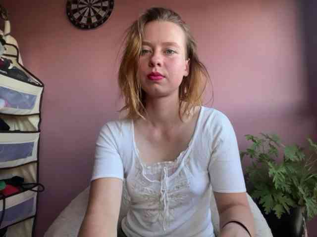 BettyLovely webcam
