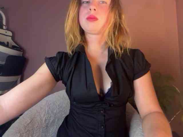 BettyLovely webcam
