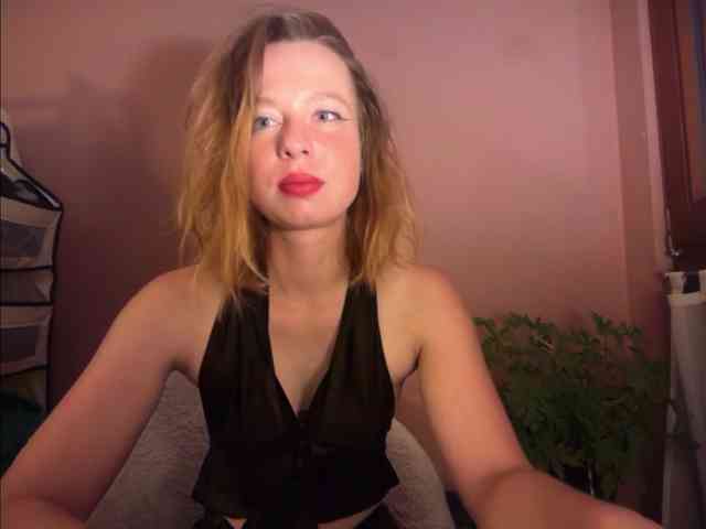 BettyLovely webcam