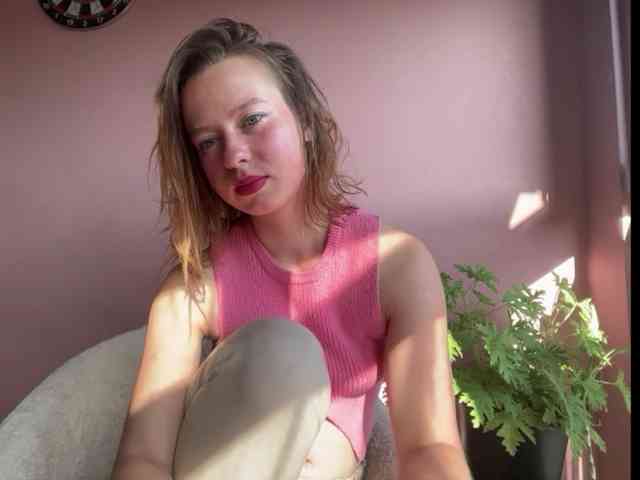BettyLovely Live Webcam on BongaCams