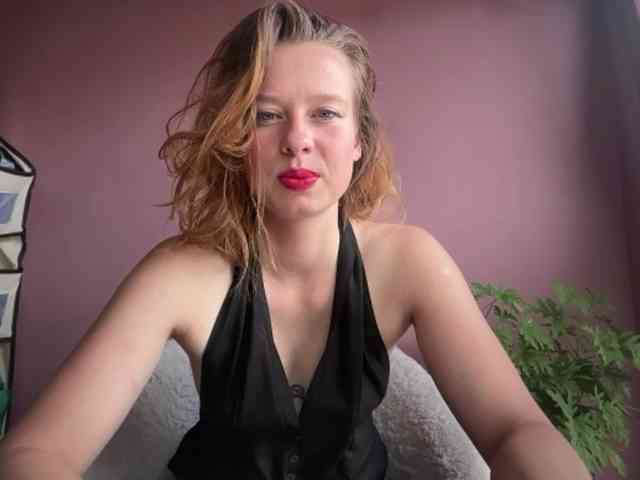 BettyLovely webcam