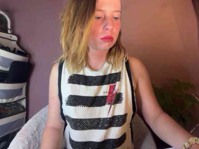 BettyLovely webcam