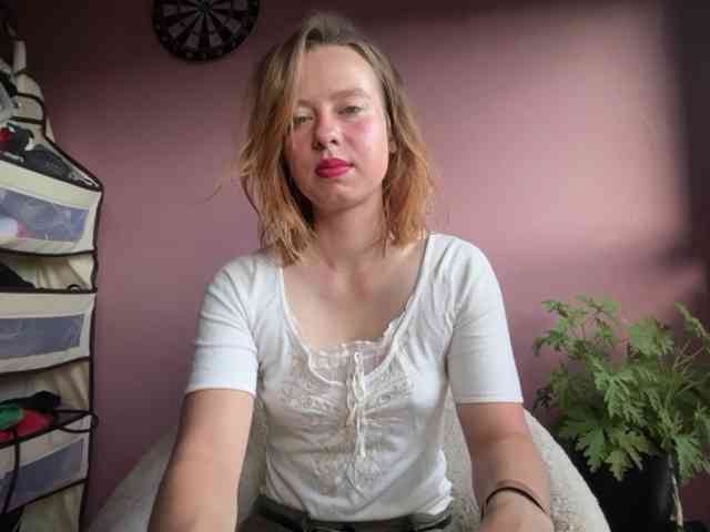 BettyLovely webcam