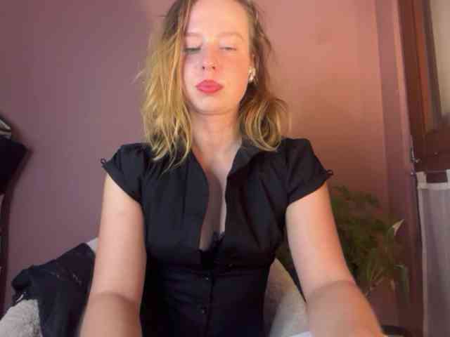 BettyLovely webcam