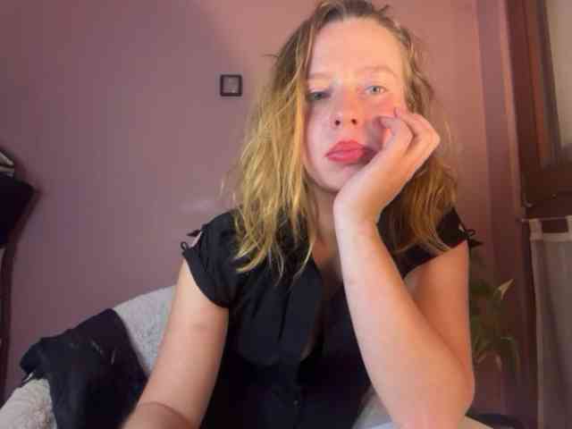 BettyLovely webcam