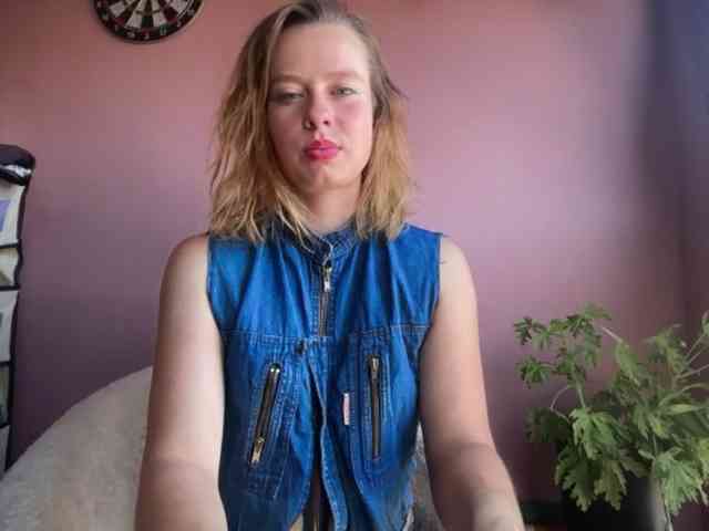 BettyLovely webcam