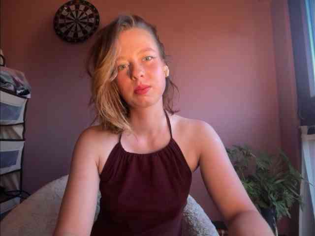 BettyLovely webcam