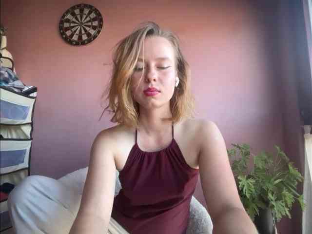 BettyLovely webcam