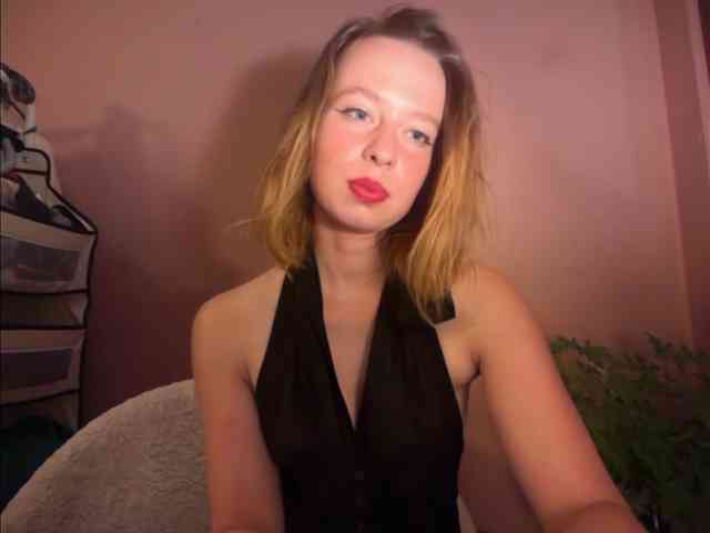 BettyLovely webcam