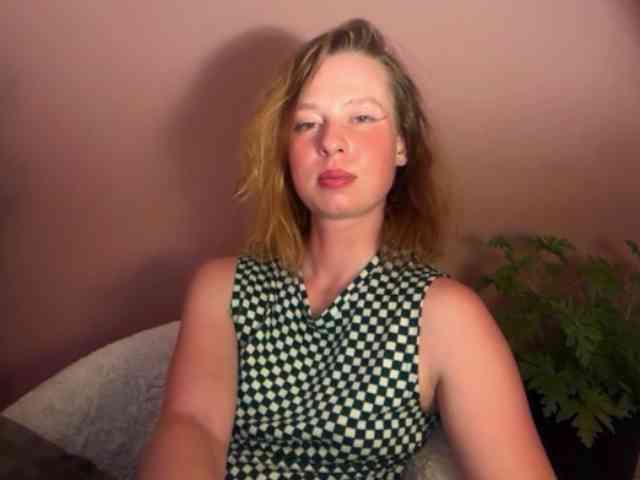 BettyLovely webcam