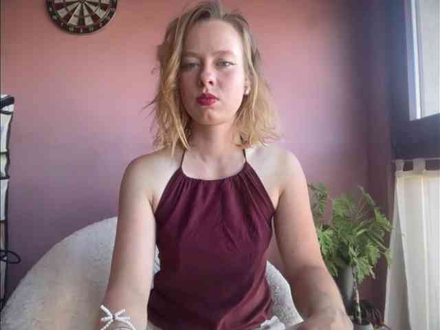 BettyLovely webcam