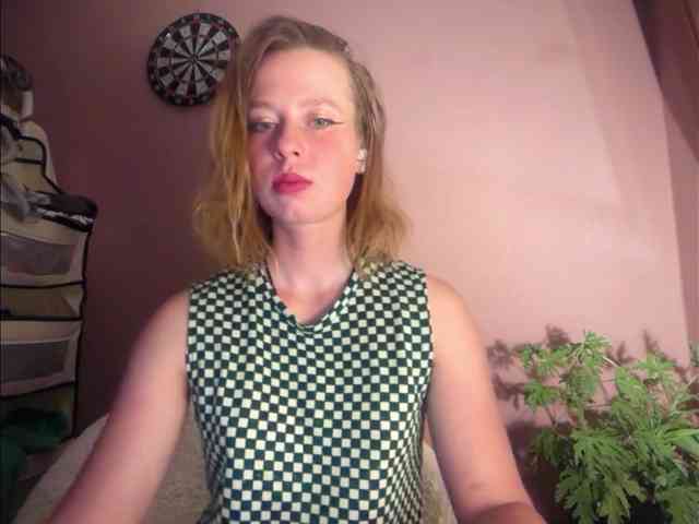 BettyLovely webcam