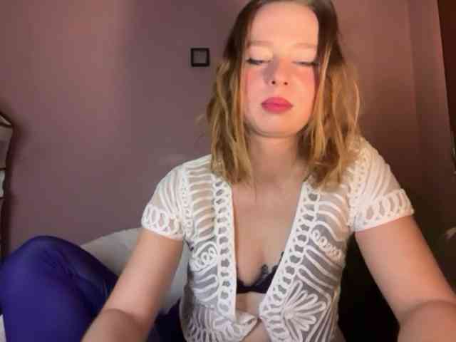 BettyLovely webcam