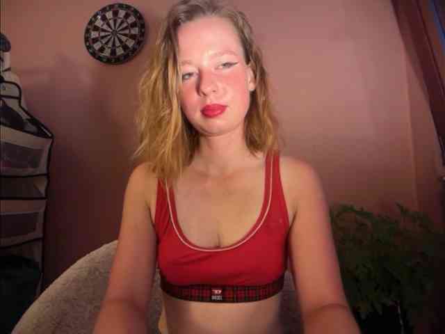 BettyLovely webcam