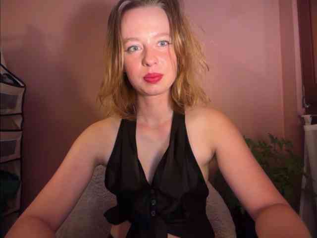 BettyLovely webcam